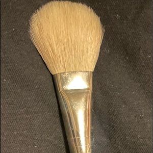 UNUSED 135 MAC Cosmetics brush